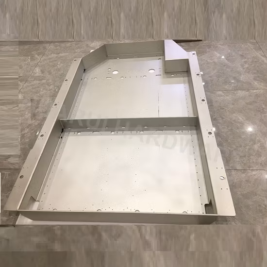 Profilés extrudés en aluminium/alliage d'aluminium carré industriel anodisé par couleur, le prix de traitement CNC d'extrusion en usine est optimal